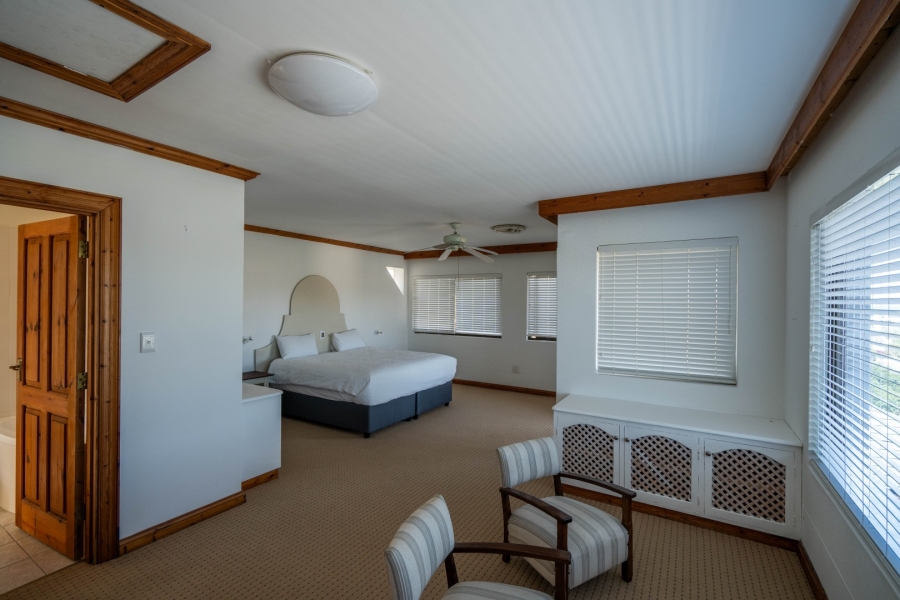 6 Bedroom Property for Sale in East Bank Eastern Cape